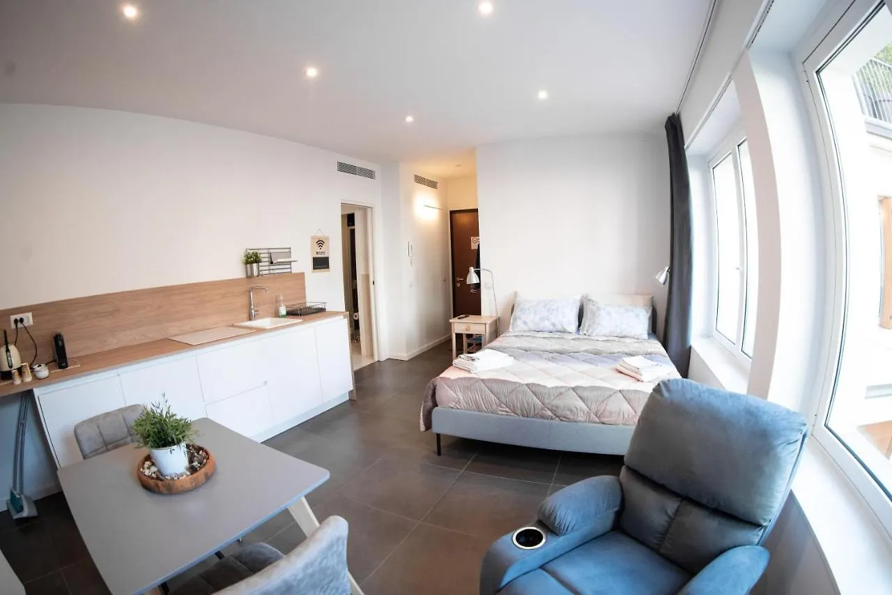 ** Affittacamere Hotel La Residenza Isabella Milano Italia